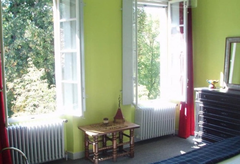 Bed and Breakfast Chateau De Laric