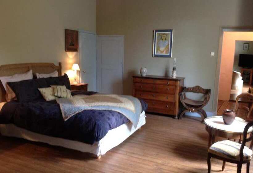 Bed and Breakfast Chateau De Laric