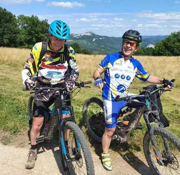 Aamiaismajoitus (B&B) Les Jardins D Armance