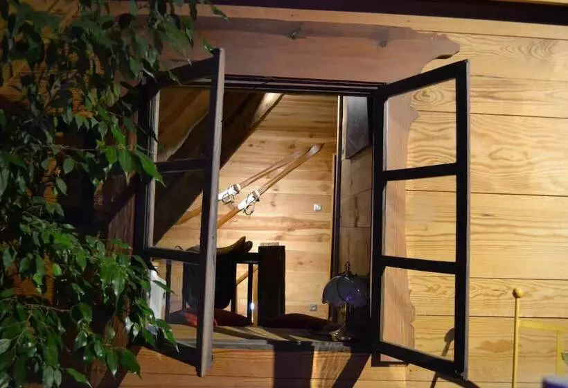 Aamiaismajoitus (B&B) Les Jardins D Armance