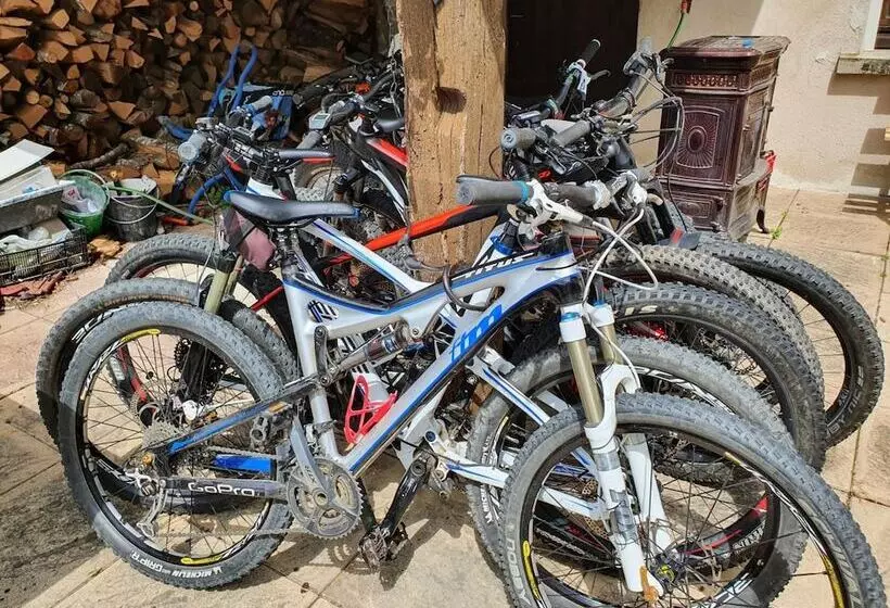 Aamiaismajoitus (B&B) Les Jardins D Armance