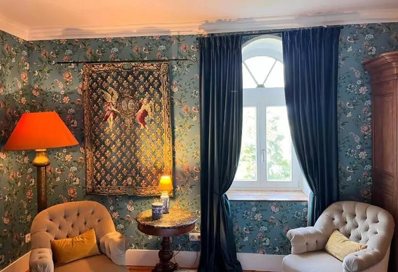 Aamiaismajoitus (B&B) Château De Picheny