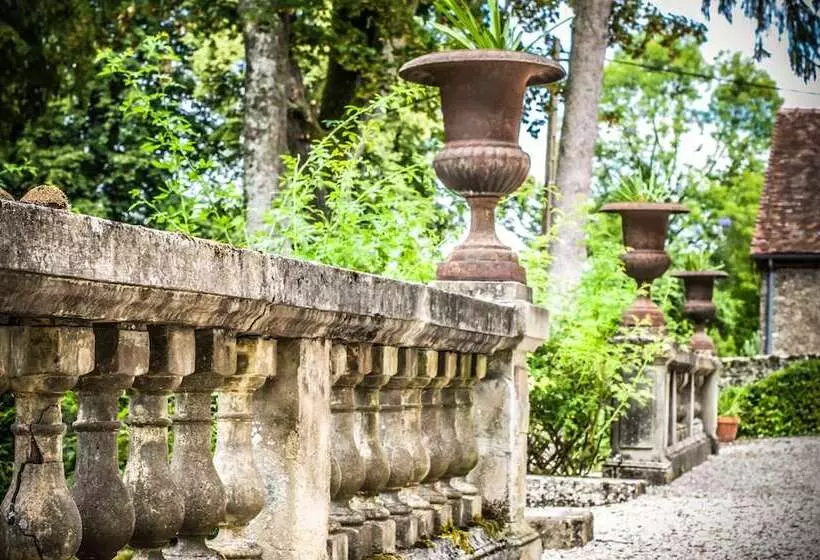 Aamiaismajoitus (B&B) Château De Picheny