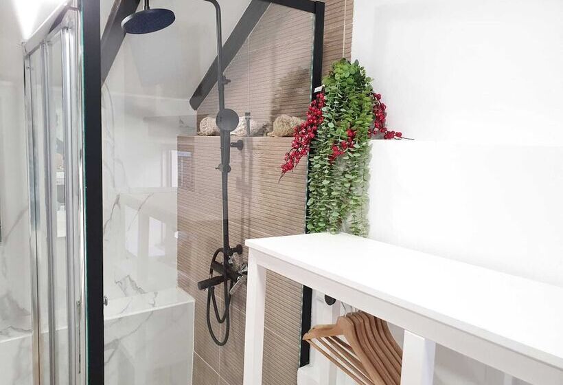 فندق فئة نجمة واحدة Vila Maria Mix Dorm By Host Point