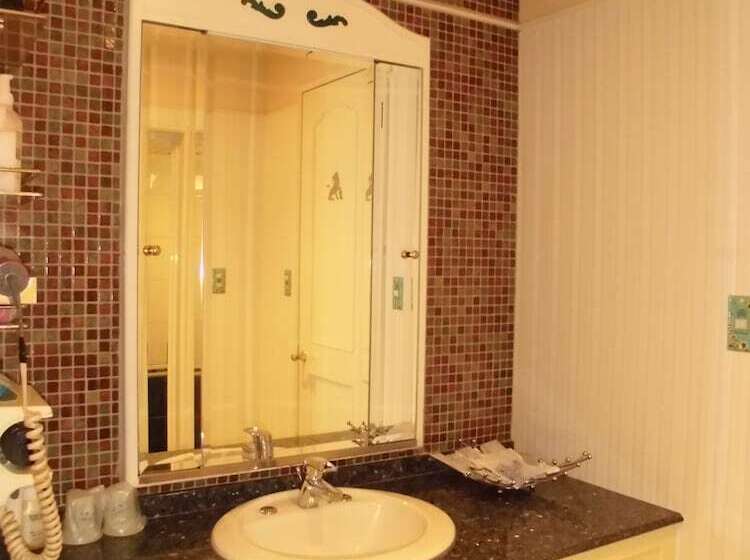 בית מלון כפרי D.d Kashiba