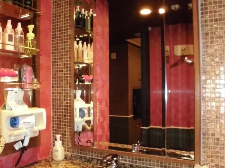 בית מלון כפרי D.d Kashiba