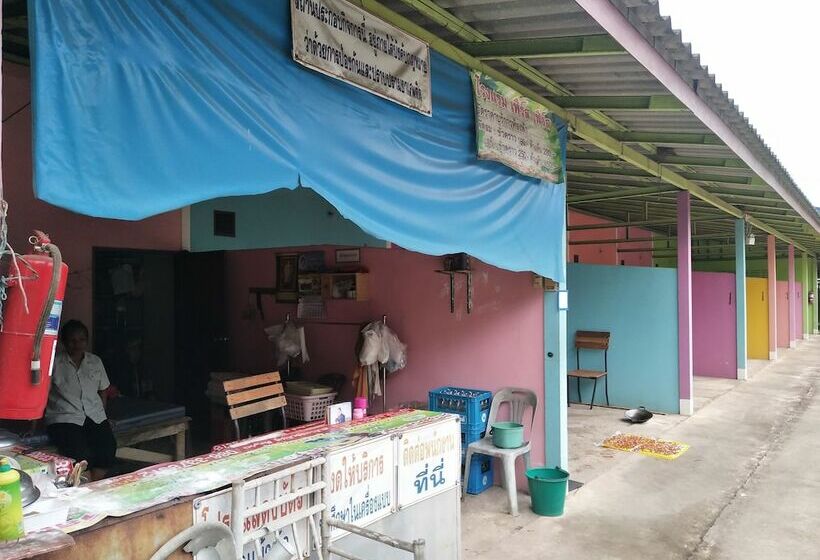 酒店 First First Inn