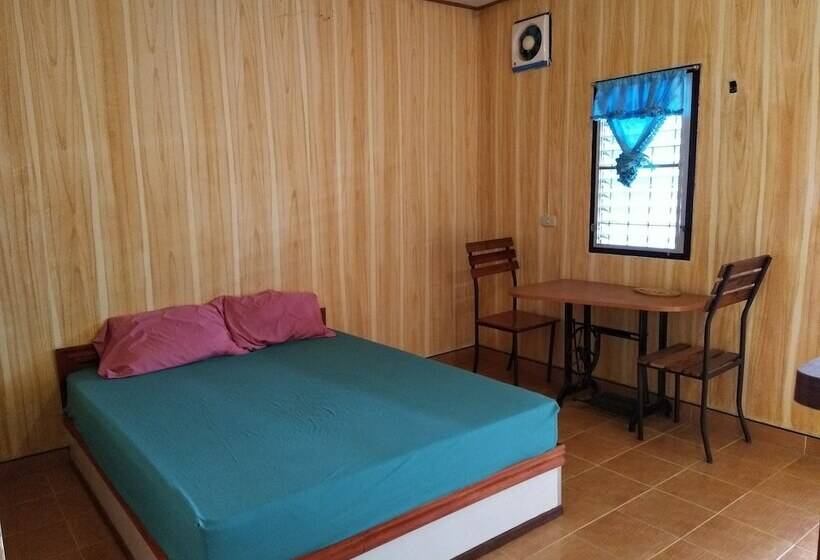 酒店 First First Inn