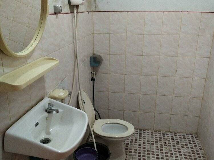 酒店 First First Inn