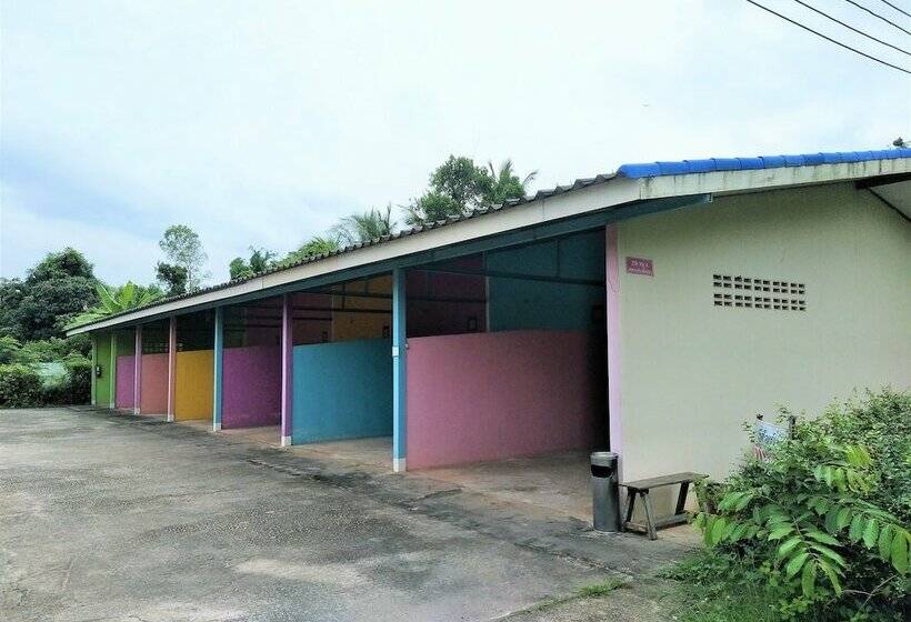 酒店 First First Inn