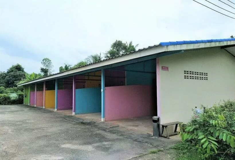 Hotelli First First Inn