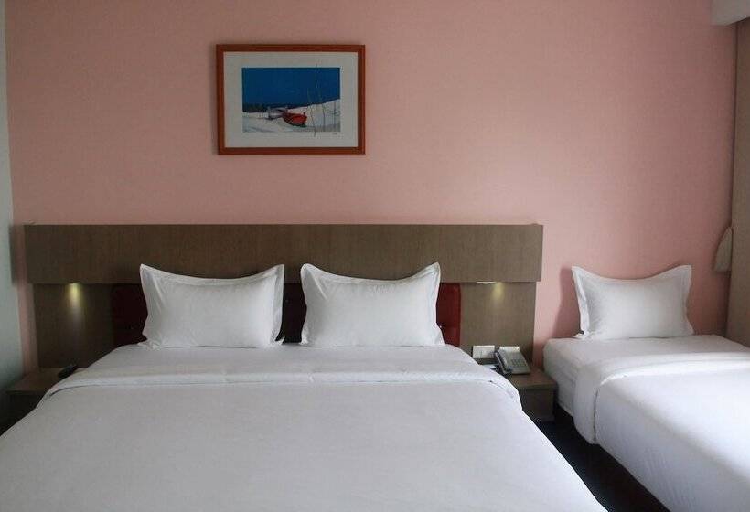 בית מלון כפרי Grand Oliver