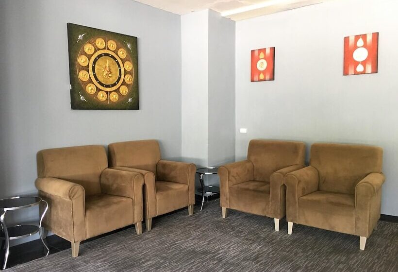 בית מלון כפרי Grand Oliver