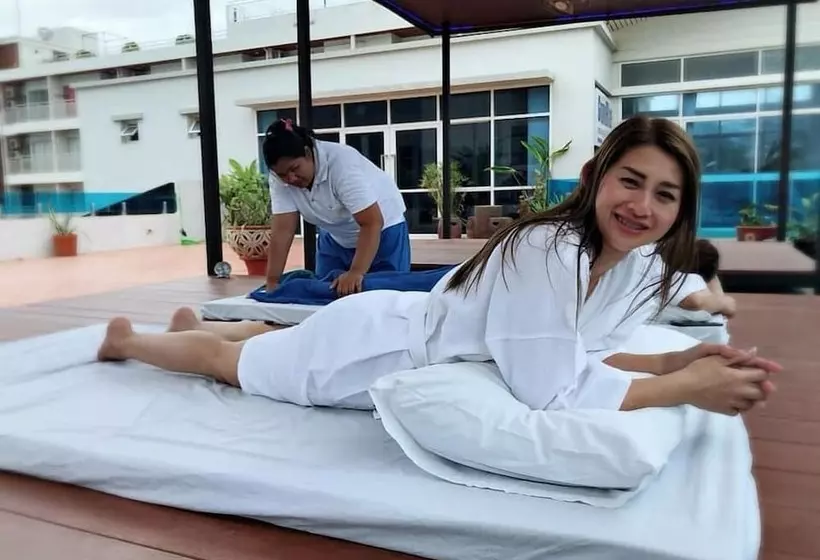 Hotelli Grandblue Resort