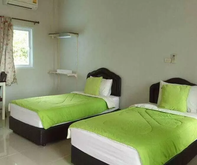 Hotelli Happy House Resort