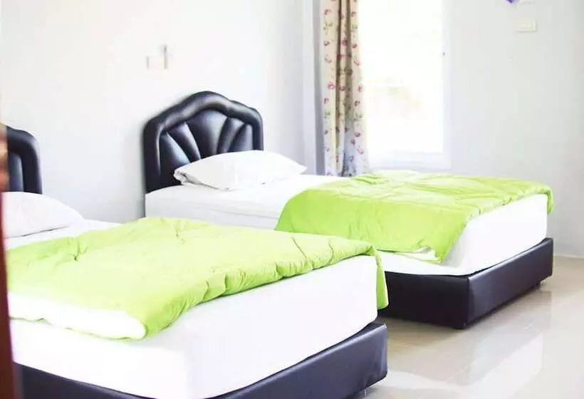 Hotelli Happy House Resort