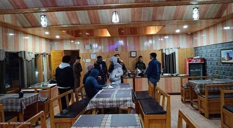 בית מלון כפרי Heavens Retreat