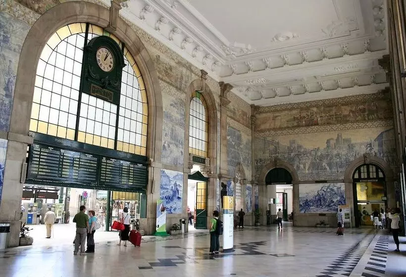 ホテル Home @ Porto Clerigos Apartment