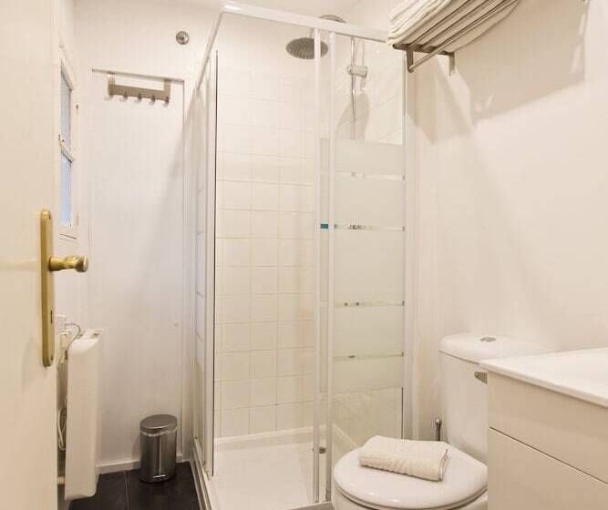 هتل Home @ Porto Clerigos Apartment