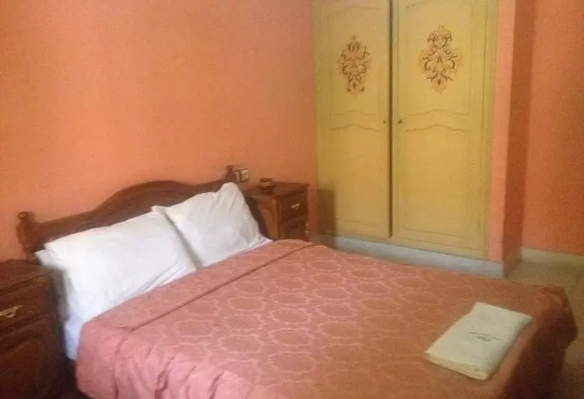 Hotel Hôtel Restaurant Mabrouka