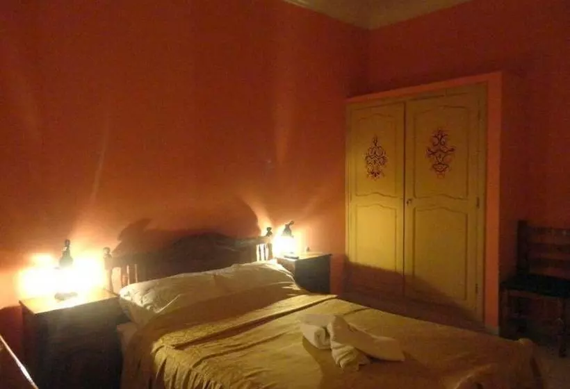 Hotel Hôtel Restaurant Mabrouka