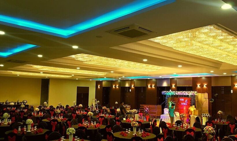 Hotel Nethmini Regency