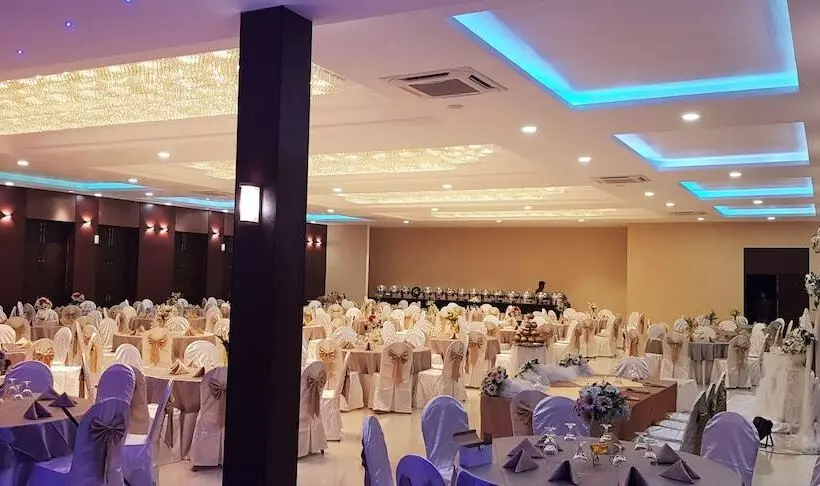 ホテル Nethmini Regency