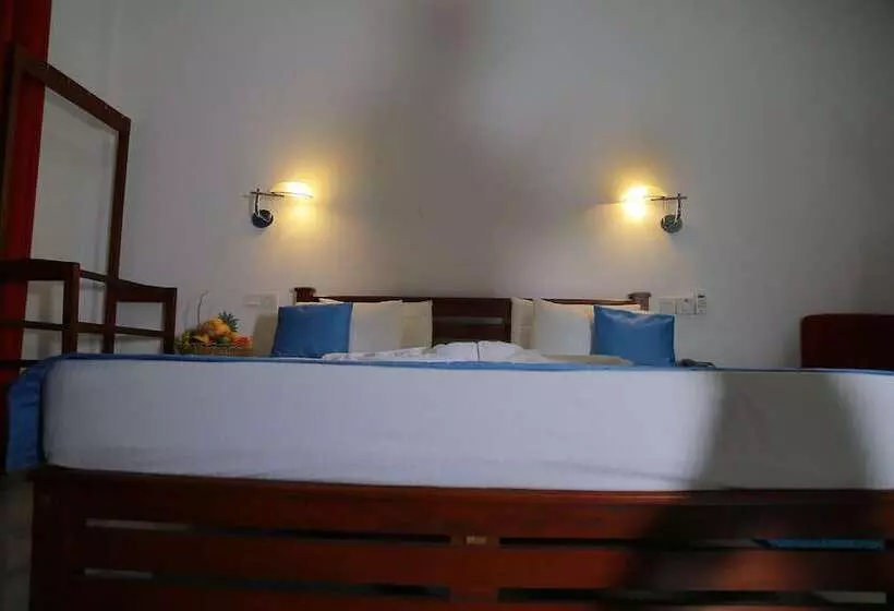 Hotelli Owinrich Resort