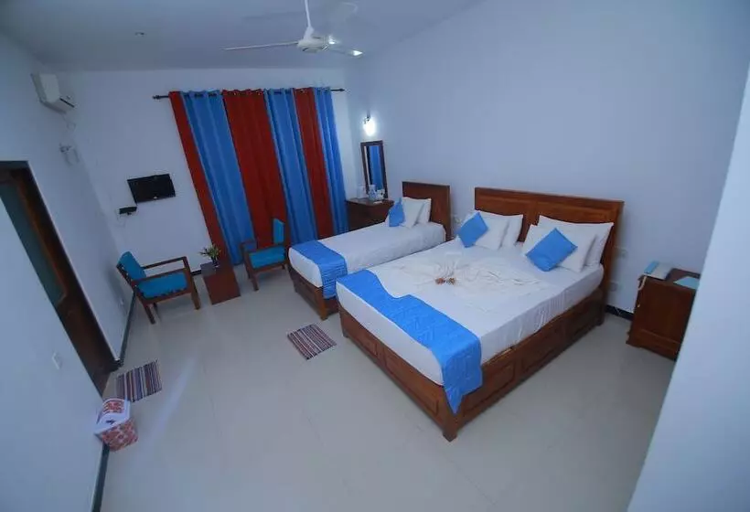 Hotelli Owinrich Resort