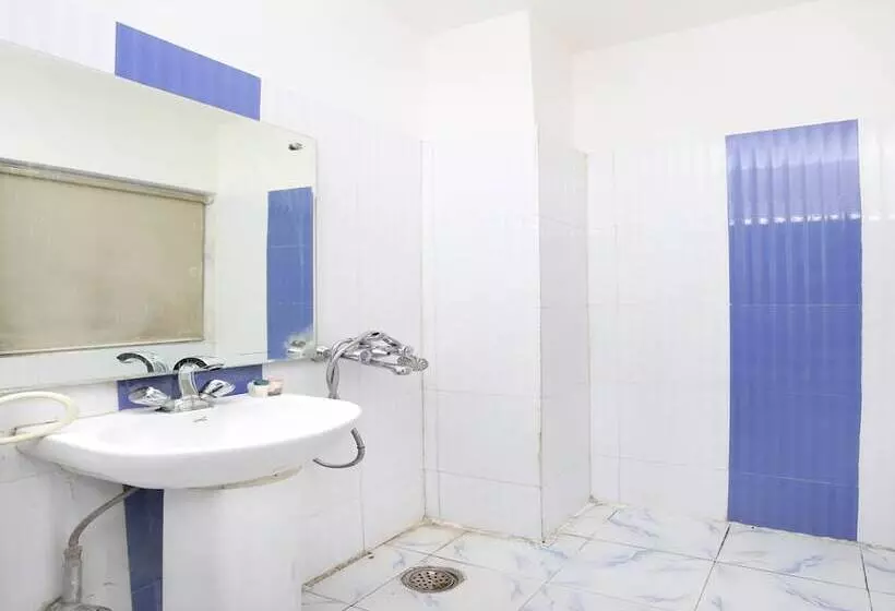 Hotelli Parvaaz Sas Nagar