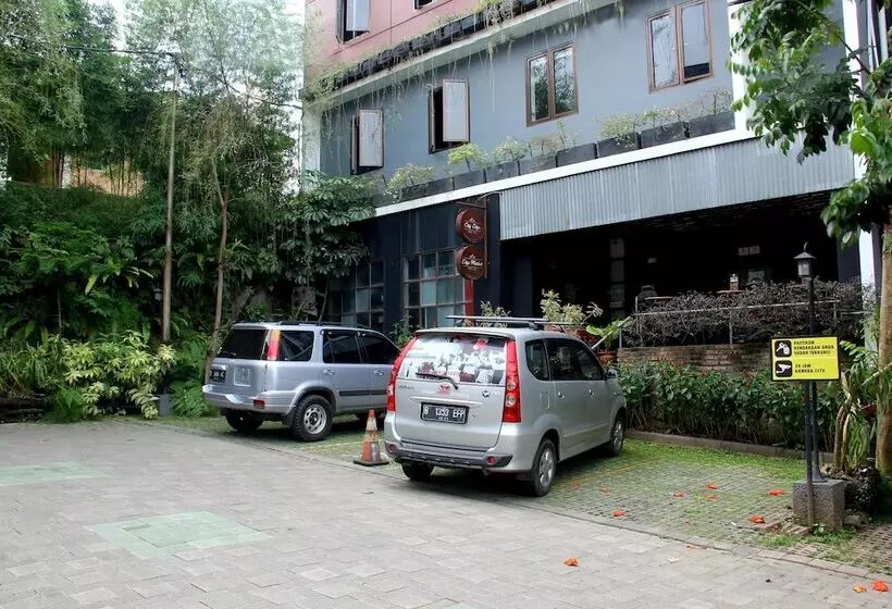 هتل Reddoorz @ Jatinangor