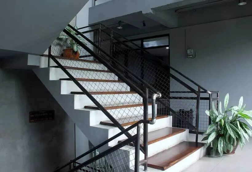 هتل Reddoorz @ Jatinangor