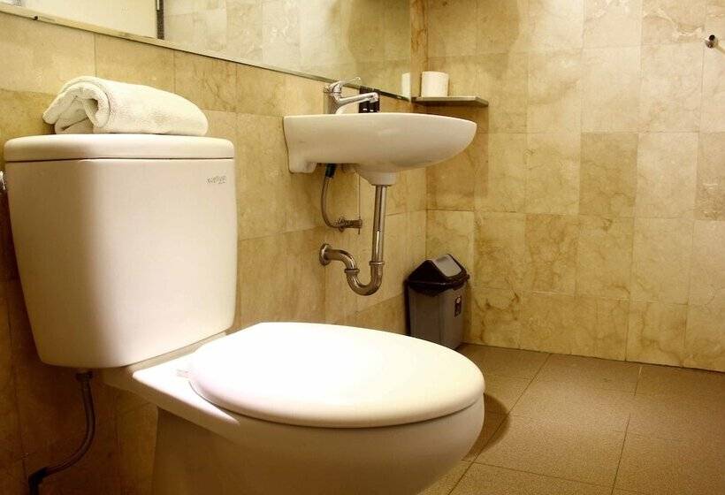 בית מלון כפרי Reddoorz @ Jatinangor