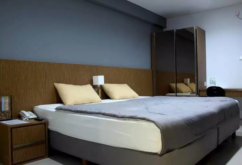 هتل Reddoorz @ Jatinangor