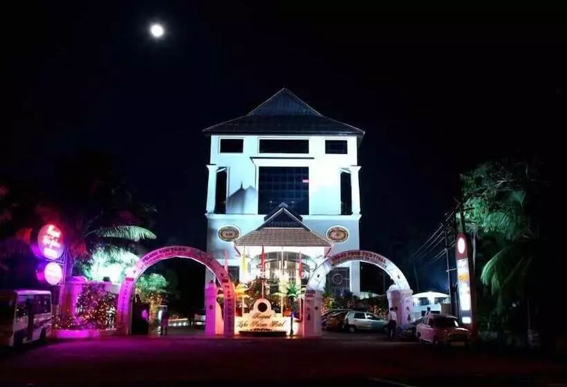 Hotelli Regant Lake Palace