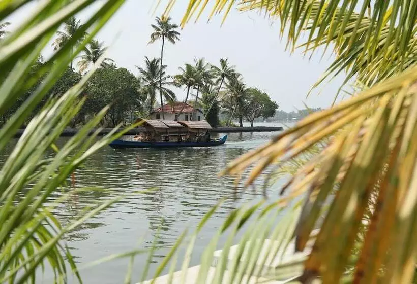 Hotelli Regant Lake Palace