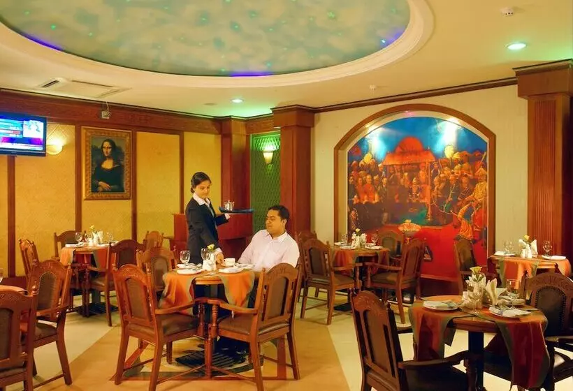 Hotelli Regant Lake Palace