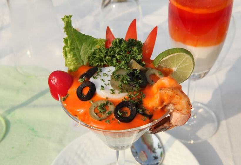 בית מלון כפרי Regant Lake Palace