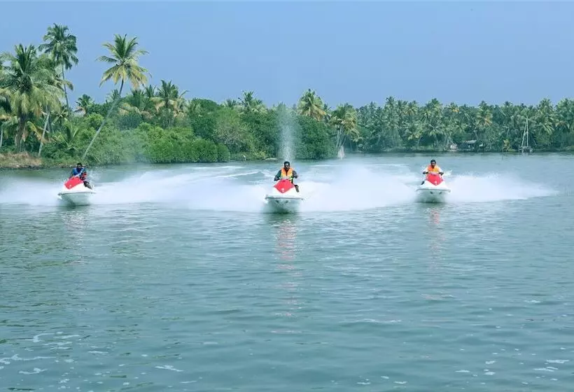 Hotelli Regant Lake Palace