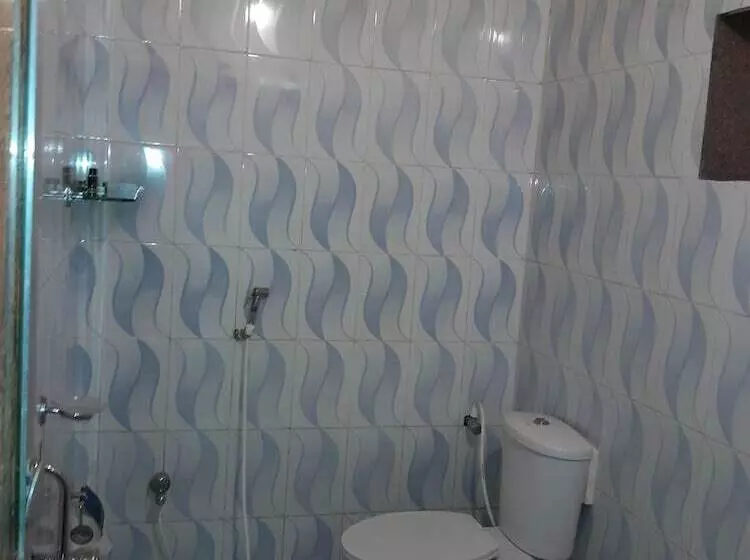 Hotelli Regenta Resort Century