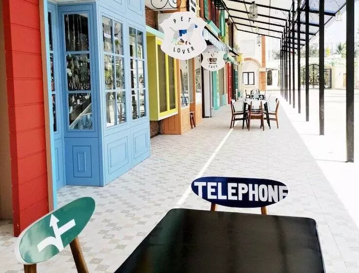 Hotel River Walk Urban Camping House