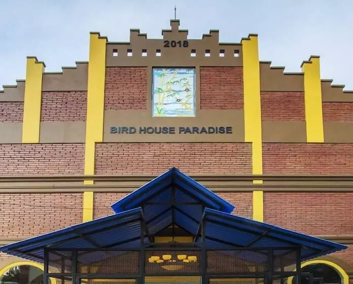 Hotel River Walk Urban Camping House