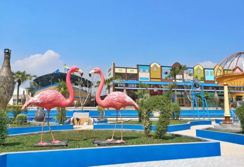 Hotel River Walk Urban Camping House