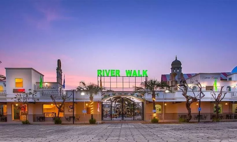 Hotel River Walk Urban Camping House