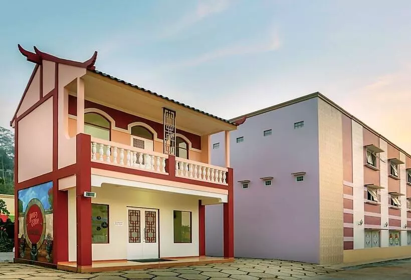 Hotel River Walk Urban Camping House