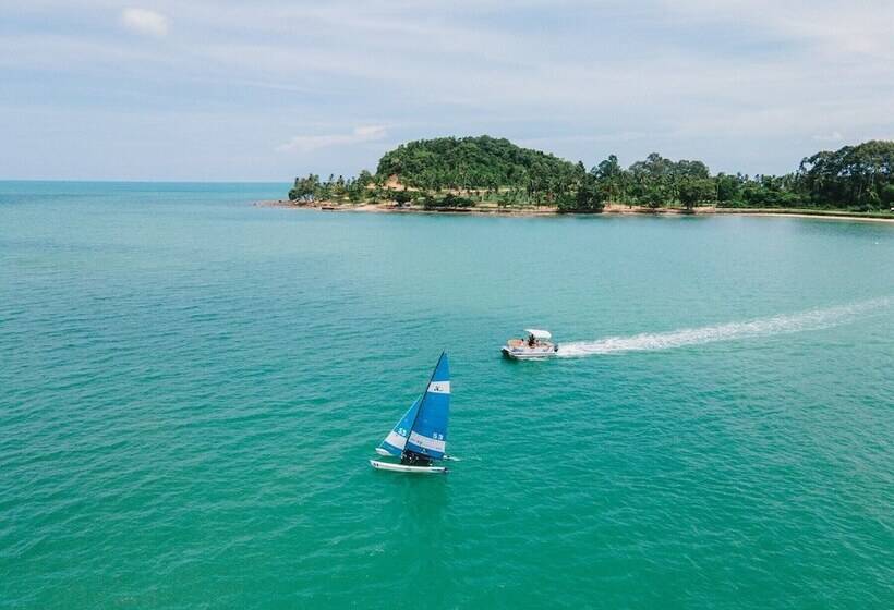 هتل Sichon Cabana Beach Resort