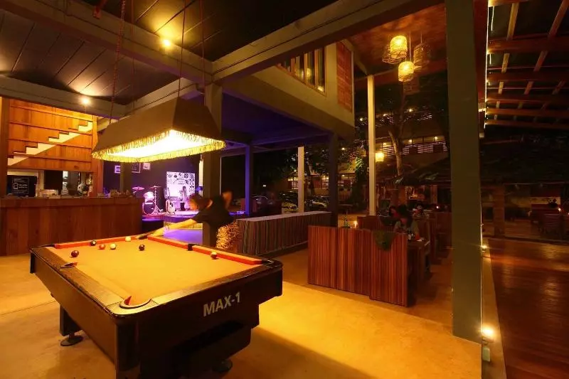 ホテル Sichon Cabana Beach Resort