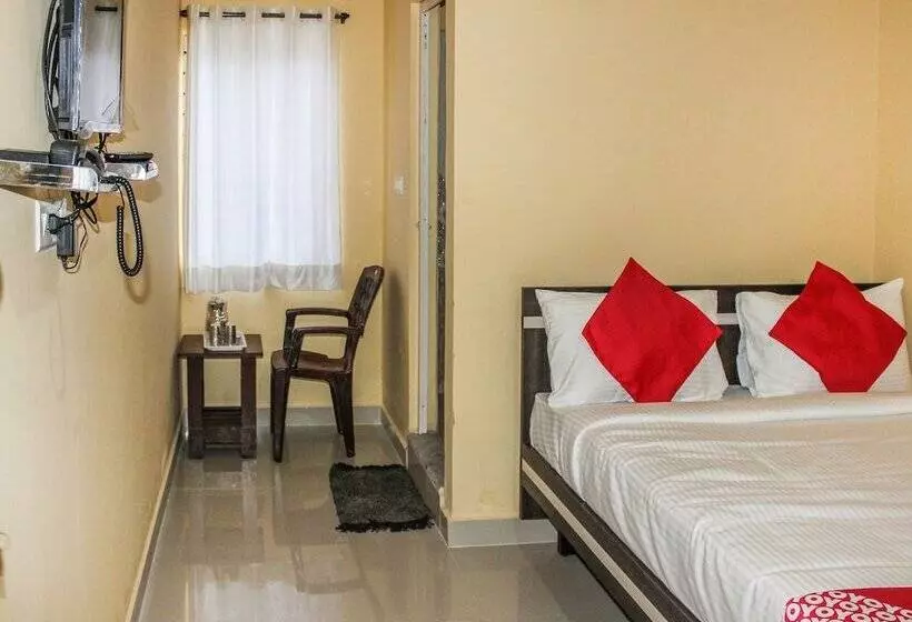 Hotelli Sri Guru Residency By Oyo Rooms
