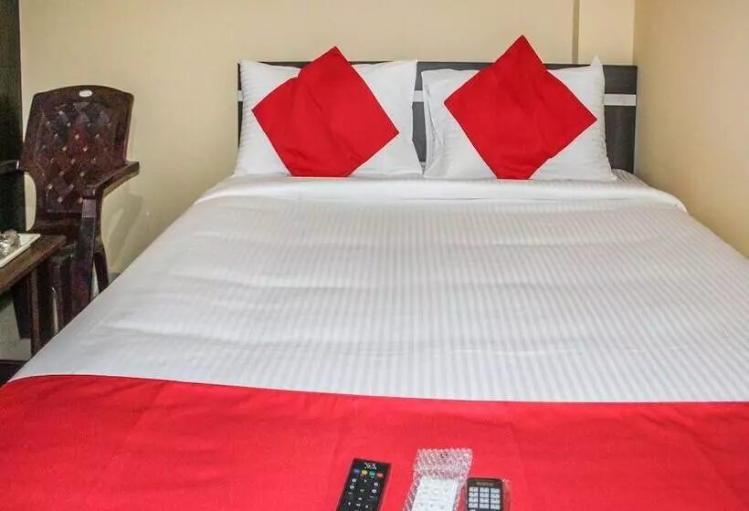 Hotelli Sri Guru Residency By Oyo Rooms