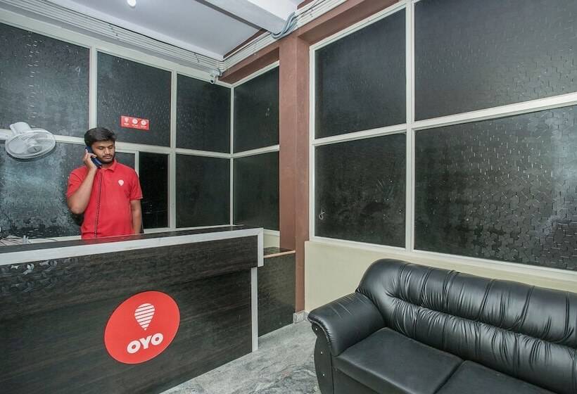 酒店 Sri Guru Residency By Oyo Rooms